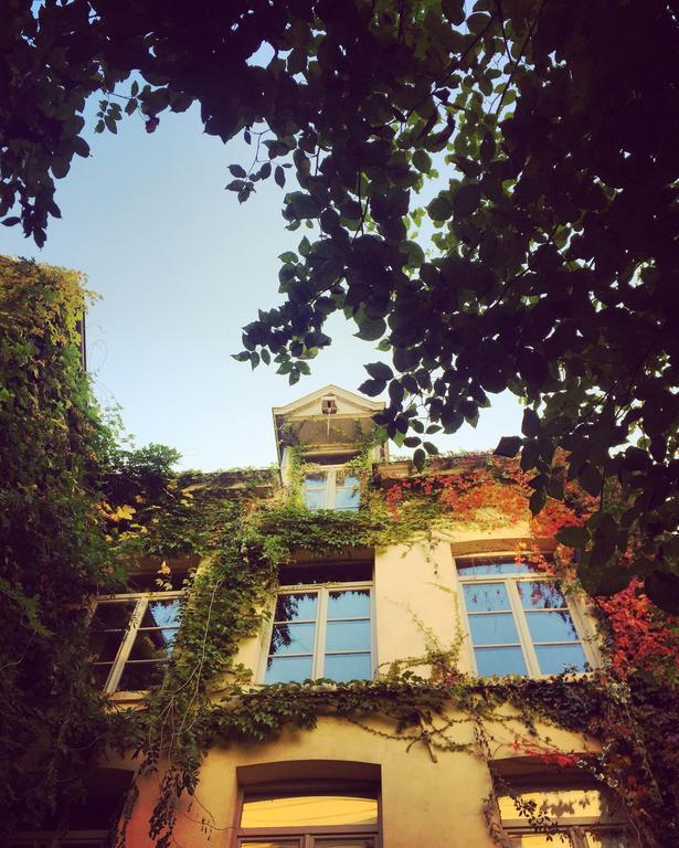 Sgt.Pepper'S Bnb Ixelles Exterior photo